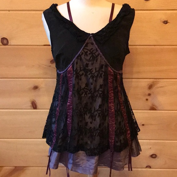 The Pyramid Collection Tops - The Pyramid Collection Black and Purple Short Sleeve Top